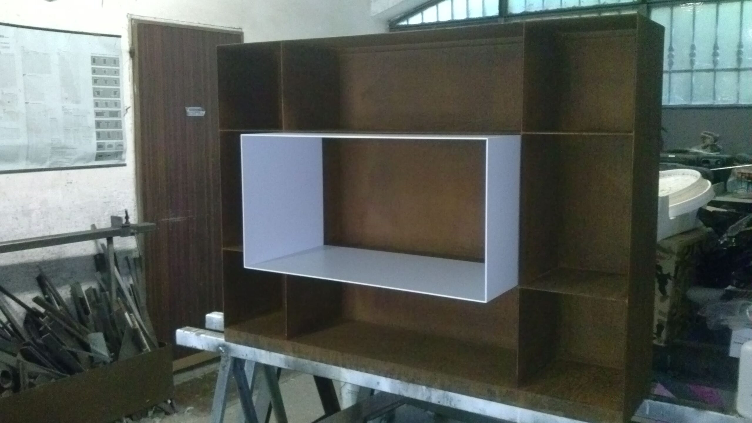 Carpenteria Officine Canella Manuel carpentiere Padova Veneto Bertipaglia produzione realizzazione artigianale scale artigianali inferriate recinti serramenti porte finestre acciaio inox antiruggine impermeabile alluminio ferro corten legno